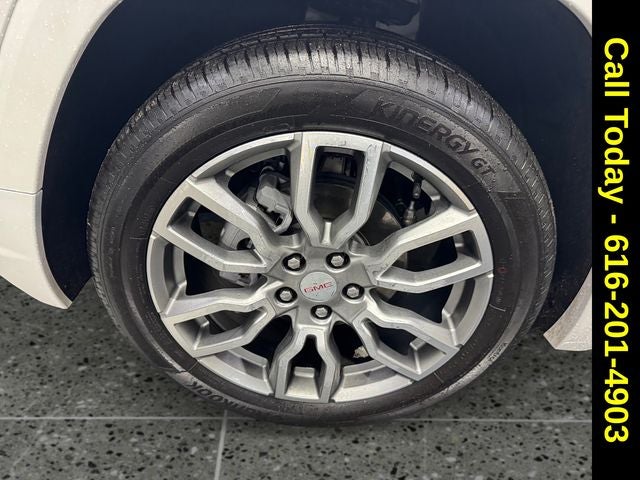 2024 GMC Terrain AWD Denali