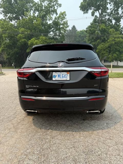 2021 Buick Enclave Essence 3.6 Liter V6 AWD 3rd Row Seating