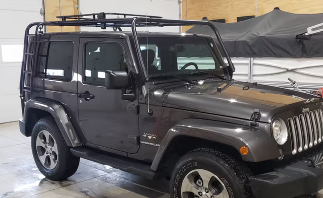 2017 Jeep Wrangler Sahara 4x4