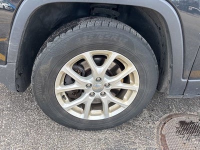 2017 Jeep Cherokee Sport