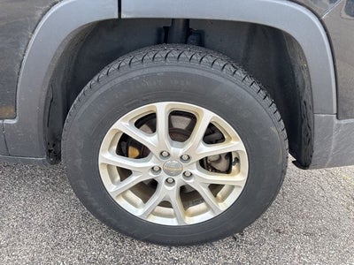 2017 Jeep Cherokee Sport