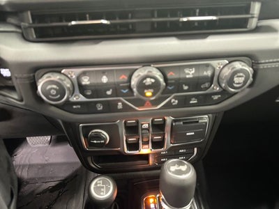 2027 Jeep Wrangler WRANGLER 4-DOOR SAHARA