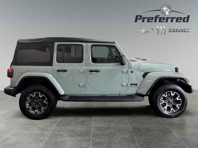 2027 Jeep Wrangler WRANGLER 4-DOOR SAHARA