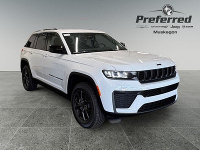 2027 Jeep Grand Cherokee Laredo Altitude