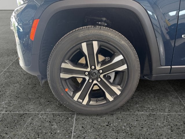 2027 Jeep Grand Cherokee GRAND CHEROKEE LIMITED 4X4