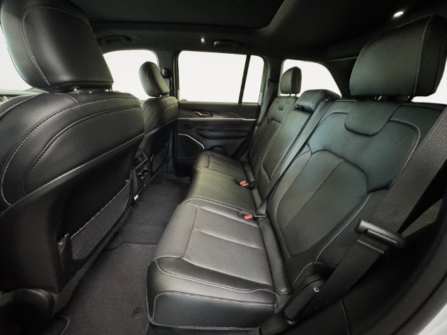 2027 Jeep Grand Cherokee GRAND CHEROKEE LIMITED RESERVE 4X4