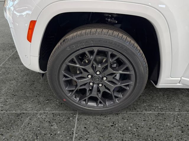 2027 Jeep Grand Cherokee GRAND CHEROKEE SUMMIT 4X4