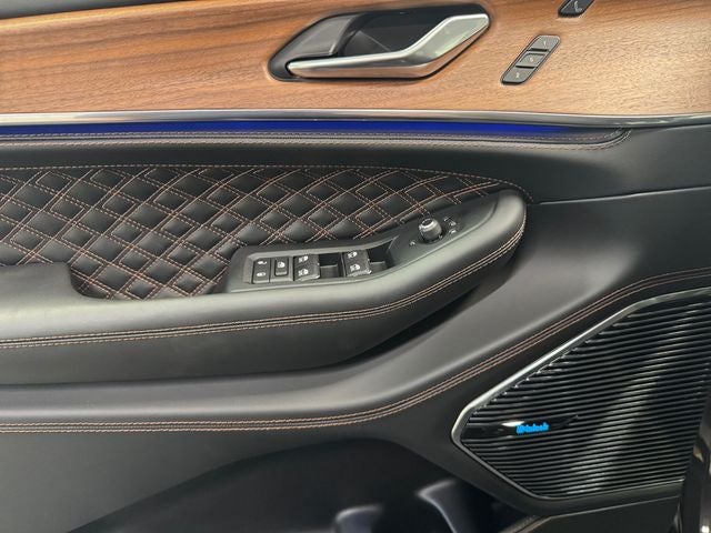 2026 Jeep Grand Cherokee GRAND CHEROKEE SUMMIT 4X4