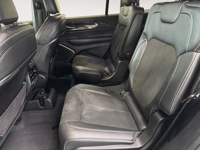 2022 Jeep Grand Cherokee L Altitude 4x4