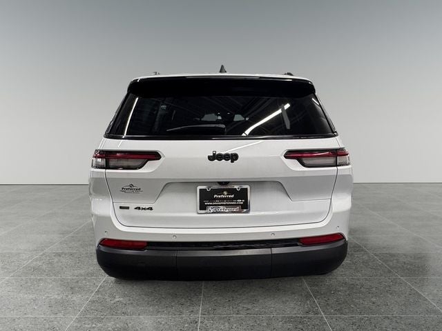 2022 Jeep Grand Cherokee L Altitude 4x4