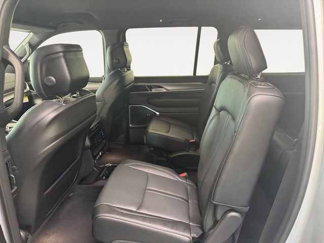 2026 Jeep Grand Wagoneer GRAND WAGONEER L LIMITED ALTITUDE 4X4