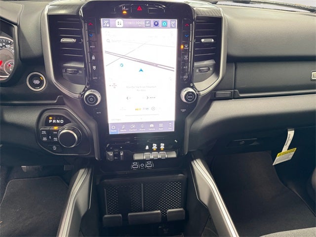 2025 RAM Ram 1500 RAM 1500 LONE STAR CREW CAB 4X4 5'7' BOX