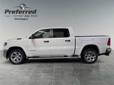 2025 RAM Ram 1500 RAM 1500 LONE STAR CREW CAB 4X4 5'7' BOX