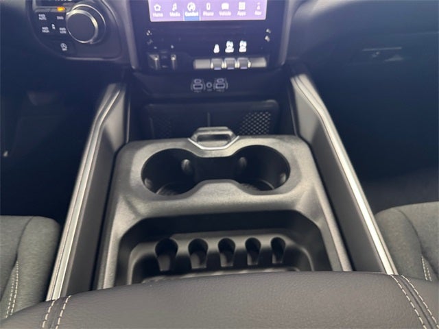 2025 RAM Ram 1500 RAM 1500 LONE STAR CREW CAB 4X4 5'7' BOX