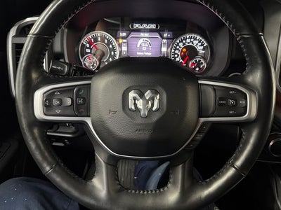 2020 RAM 1500 Big Horn Crew Cab 4x4 5'7' Box
