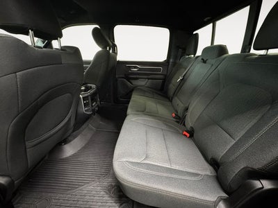 2020 RAM 1500 Big Horn Crew Cab 4x4 5'7' Box