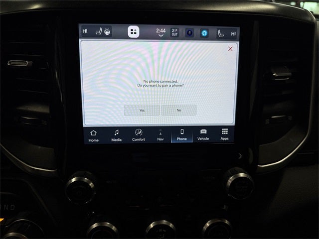 2022 RAM 1500 Big Horn Crew Cab 4x4 5'7' Box