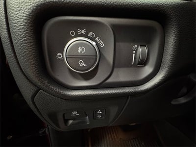 2022 RAM 1500 Big Horn Crew Cab 4x4 5'7' Box