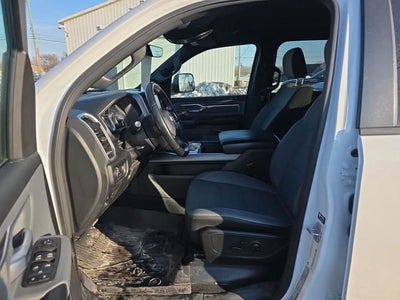 2022 RAM 1500 Big Horn Crew Cab 4x4 5'7' Box