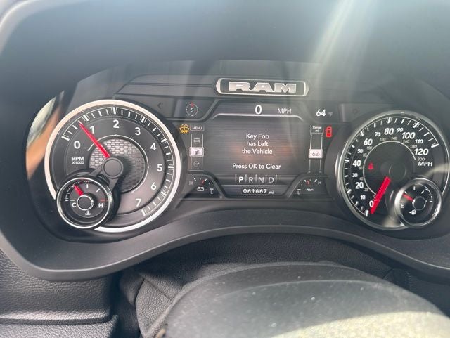 2022 RAM 1500 Big Horn Crew Cab 4x4 5'7' Box
