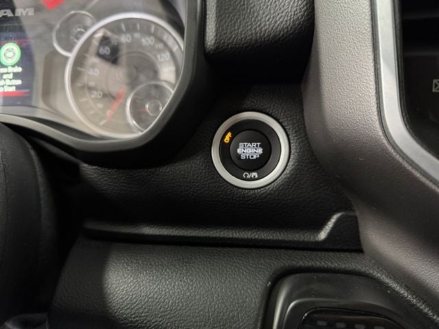 2020 RAM 1500 Big Horn Crew Cab 4x4 5'7' Box