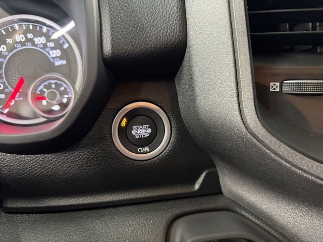 2026 RAM Ram 1500 RAM 1500 TRADESMAN CREW CAB 4X4 5'7' BOX