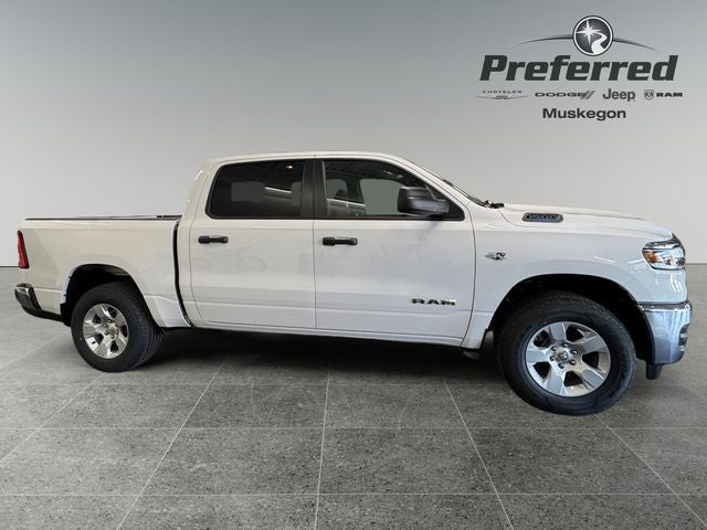 2026 RAM Ram 1500 RAM 1500 TRADESMAN CREW CAB 4X4 5'7' BOX