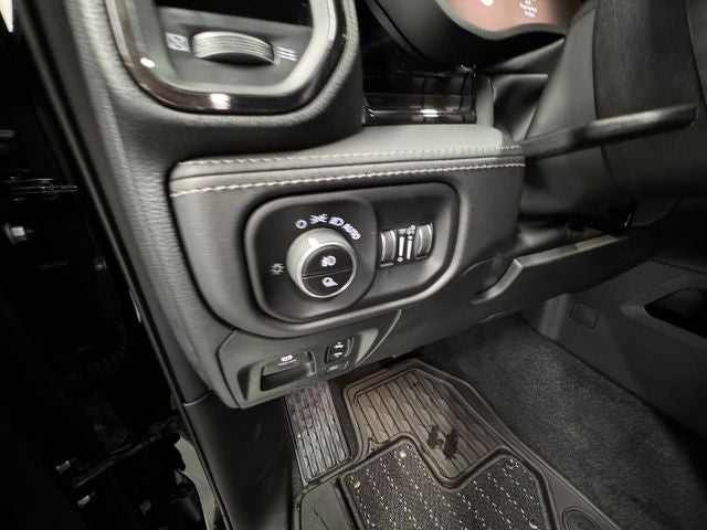 2027 RAM Ram 1500 RAM 1500 LIMITED CREW CAB 4X4 5'7' BOX