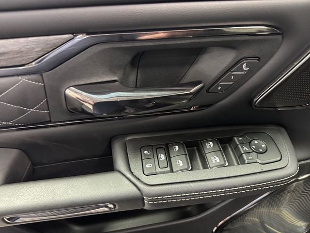 2027 RAM Ram 1500 RAM 1500 LIMITED CREW CAB 4X4 5'7' BOX
