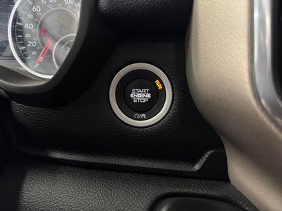 2022 RAM 1500 Laramie Crew Cab 4x4 5'7' Box