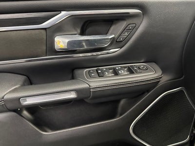 2023 RAM 1500 Laramie Crew Cab 4x4 5'7' Box