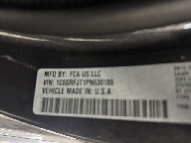 2023 RAM 1500 Laramie Crew Cab 4x4 5'7' Box