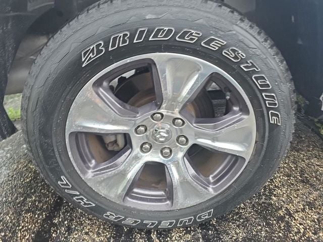 2022 RAM 1500 Laramie 5.7 Liter V8 Hemi Crew Cab 4WD
