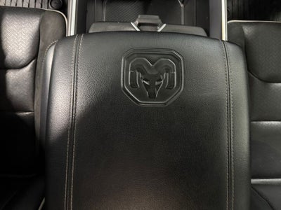 2020 RAM 1500 Laramie Crew Cab 4x4 5'7' Box