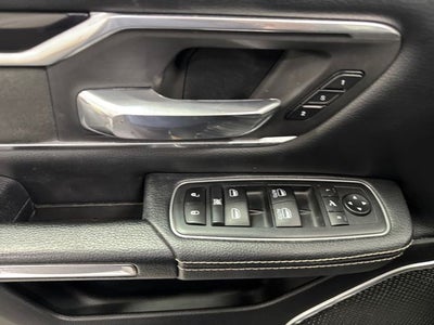 2020 RAM 1500 Laramie Crew Cab 4x4 5'7' Box