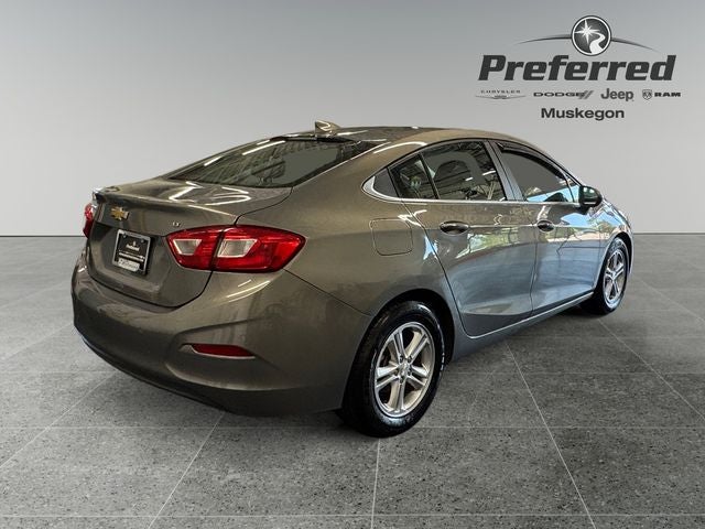 2018 Chevrolet Cruze LT Auto