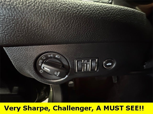 2022 Dodge Challenger SXT