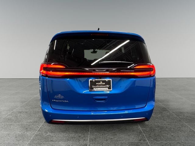 2027 Chrysler Pacifica PACIFICA SELECT