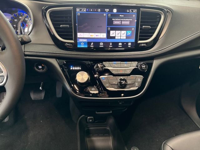 2027 Chrysler Pacifica PACIFICA SELECT