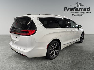 2027 Chrysler Pacifica PACIFICA PINNACLE