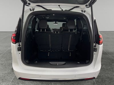 2027 Chrysler Pacifica PACIFICA SELECT AWD