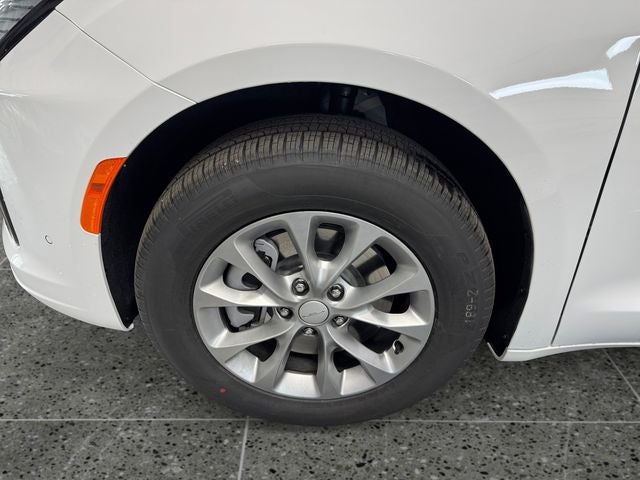 2027 Chrysler Pacifica PACIFICA SELECT AWD