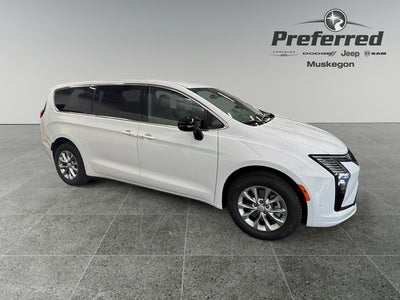 2027 Chrysler Pacifica PACIFICA SELECT AWD