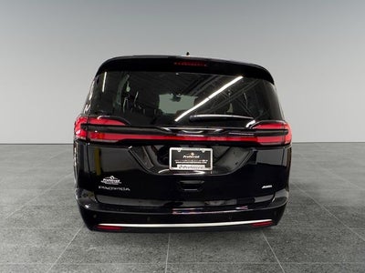 2027 Chrysler Pacifica PACIFICA SELECT AWD