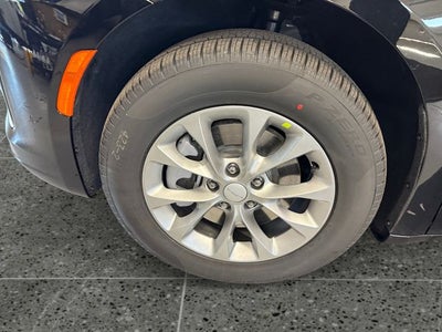 2027 Chrysler Pacifica PACIFICA SELECT AWD