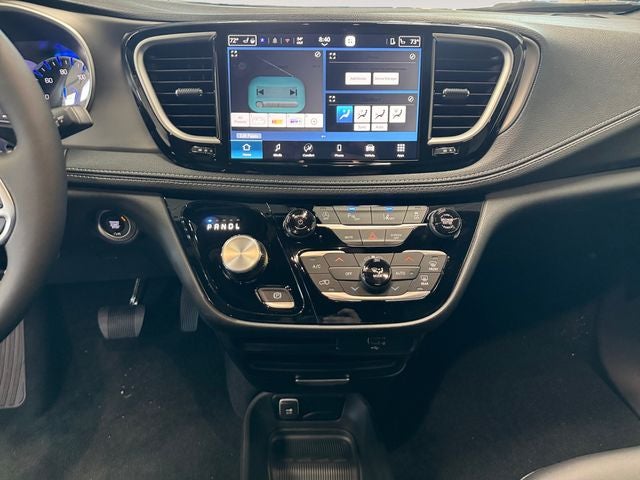 2027 Chrysler Pacifica PACIFICA SELECT AWD