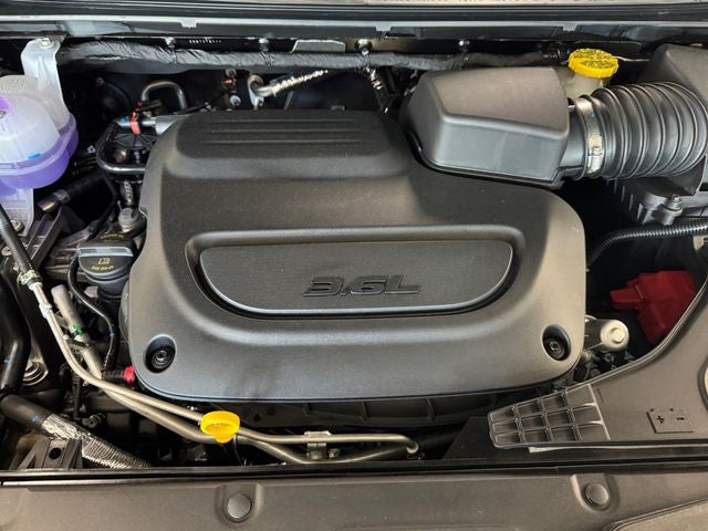 2027 Chrysler Pacifica PACIFICA SELECT AWD