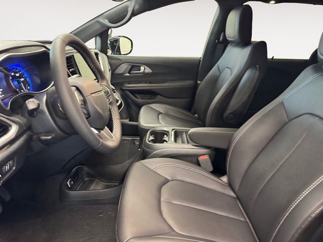 2027 Chrysler Pacifica PACIFICA SELECT AWD