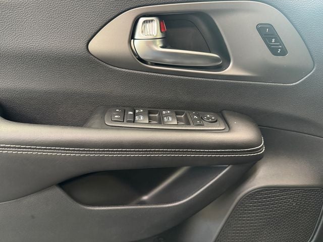 2027 Chrysler Pacifica PACIFICA LIMITED AWD