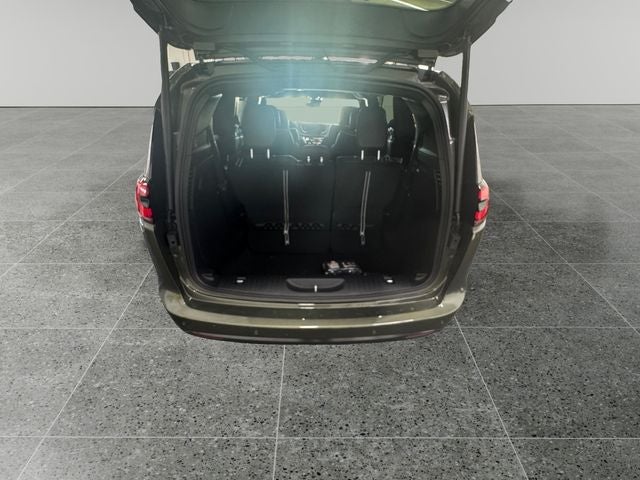 2027 Chrysler Pacifica PACIFICA LIMITED AWD